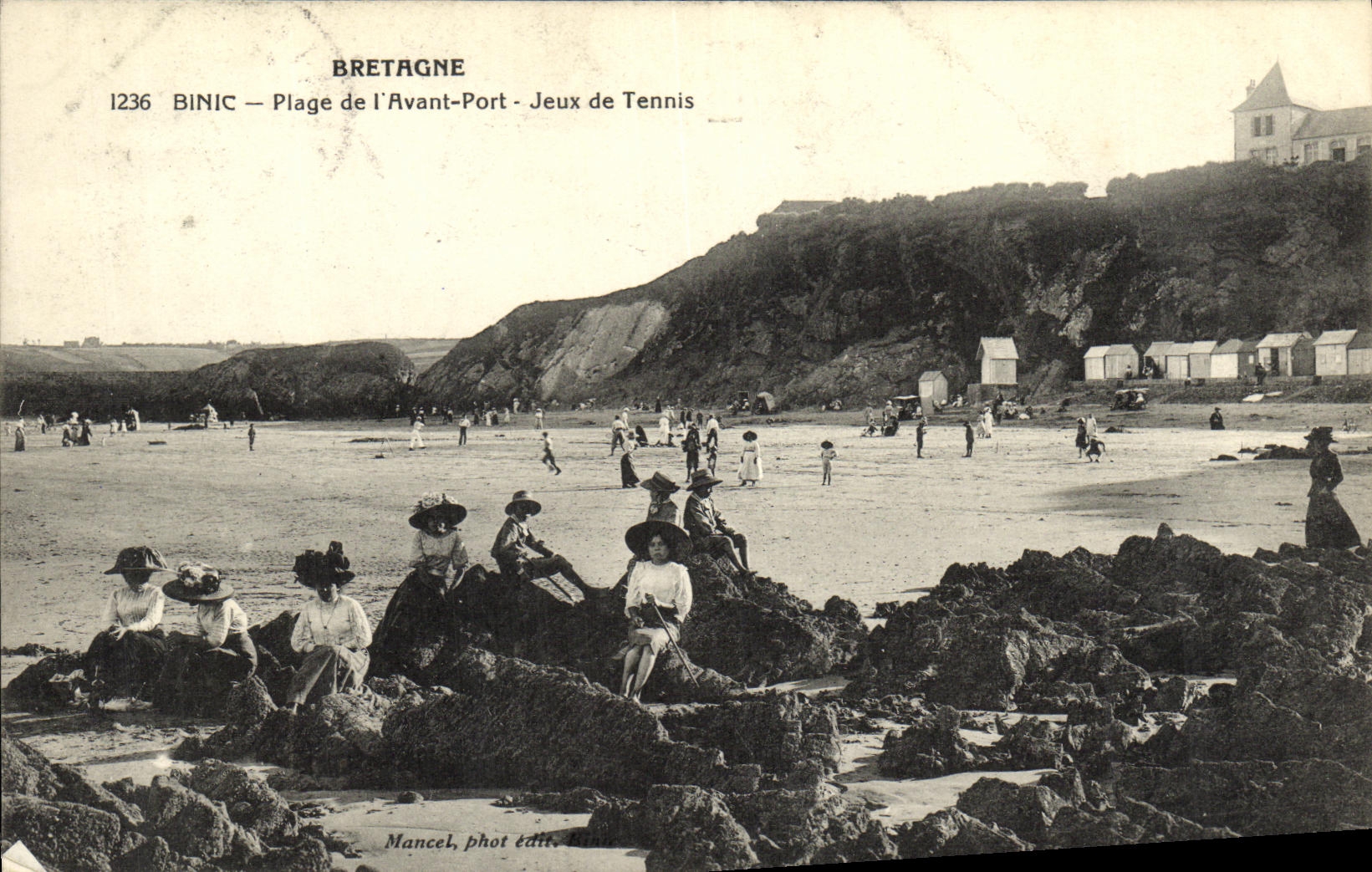 Binic — Strand des Avant-Ports — Tennis-Spiele — Mancel, phot. publ.