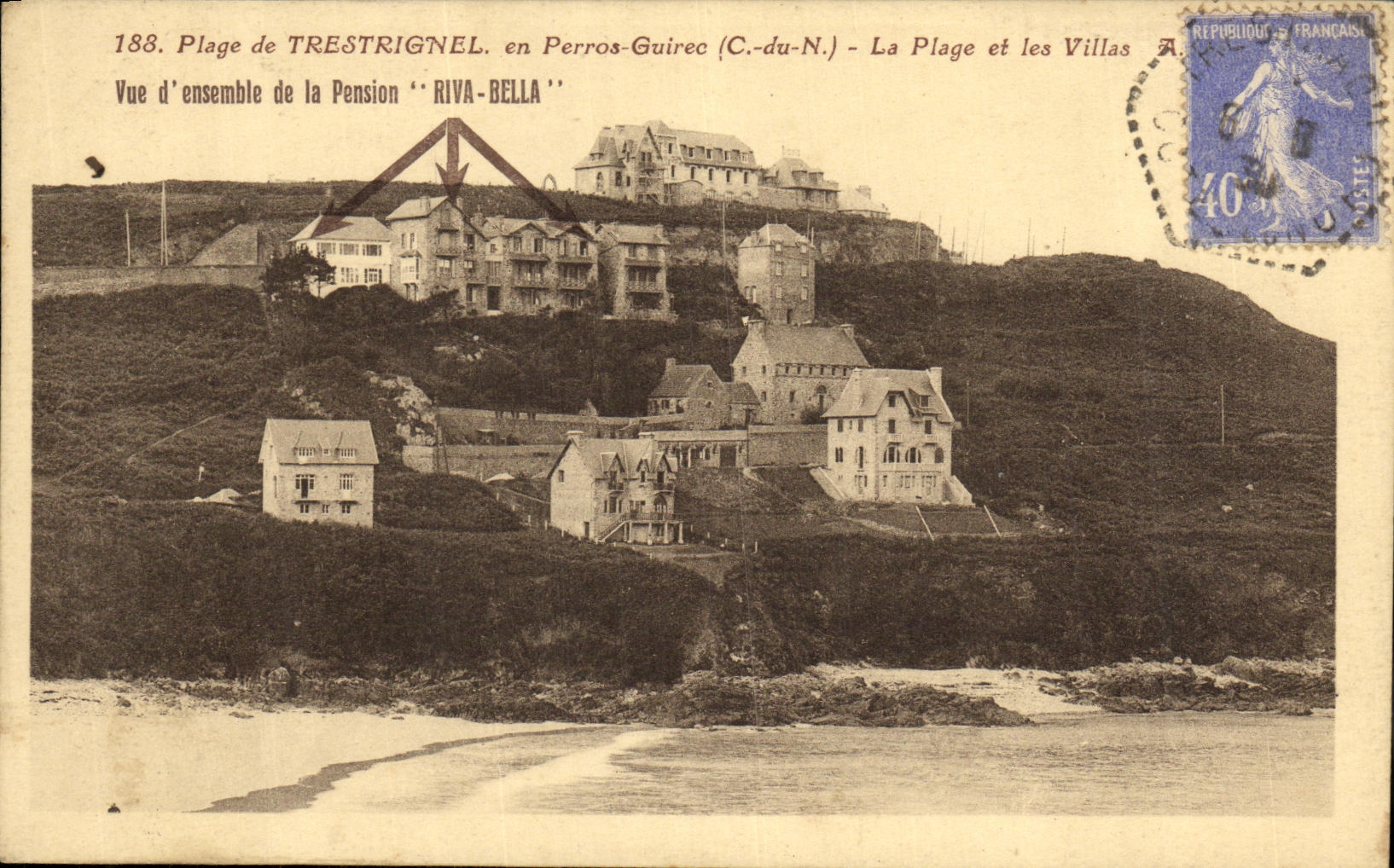 Plage de TRESTRIGNEL en Perros-Guirec (C.-du-N.) — Vue d'ensemble de la Pension 'RIVA-BELLA'