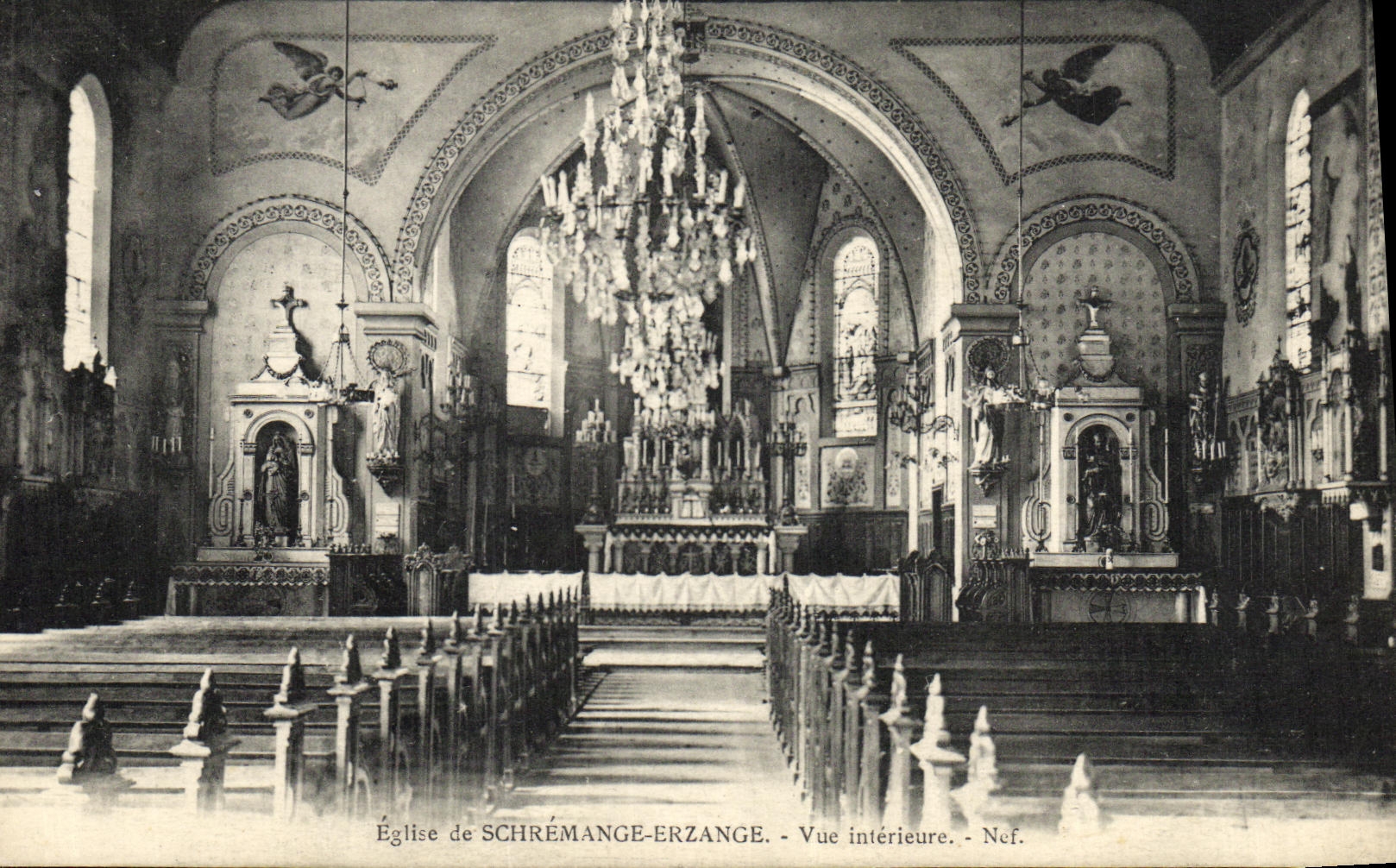 Église de Schrémange-Erzange — Vue intérieure — Nef.