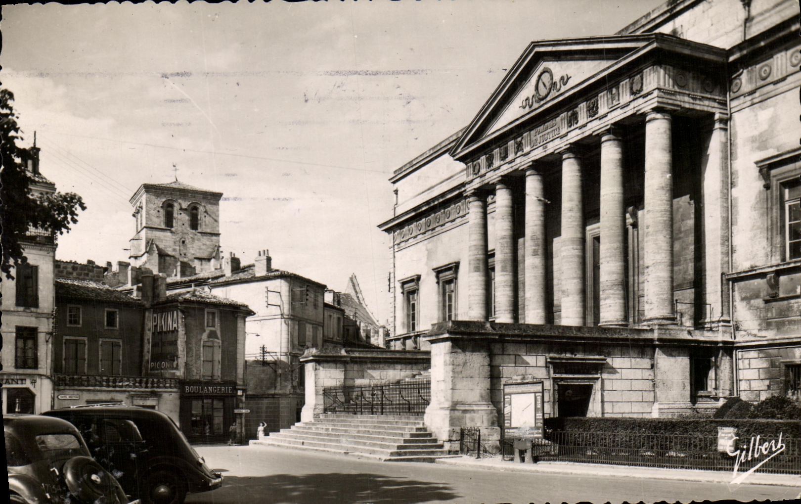 CPM Angouleme Place du Muirer Palais de Justlce et Clocher de l Eglise St Andre