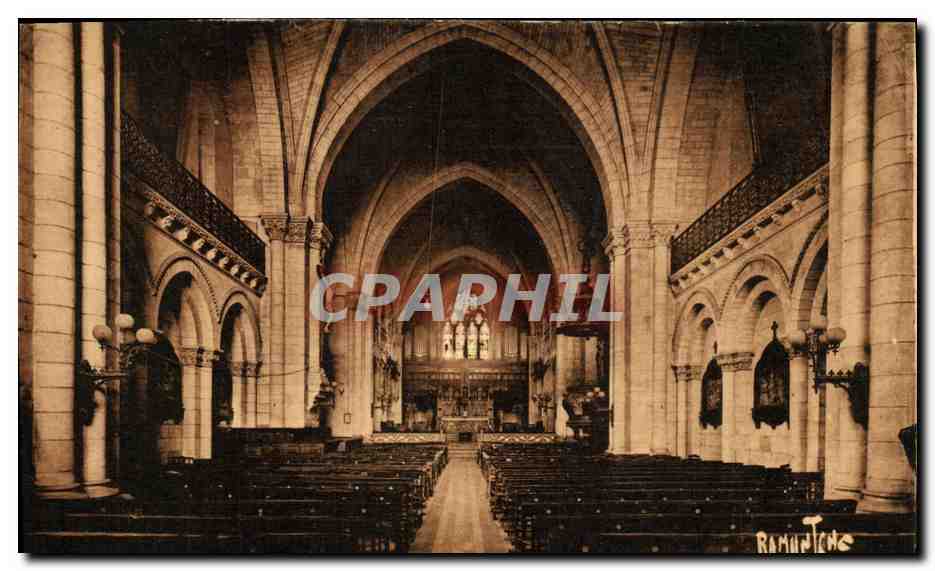 CPA Cognac Eglise Saint Leger Voutes gothiques