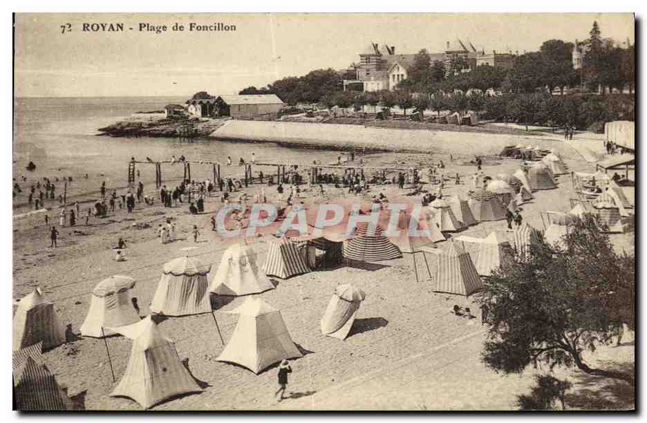 Royan - Plage de Foncillon — vue de la plage avec tentes et baigneurs — Édition Nouvelles Galeries, Royan