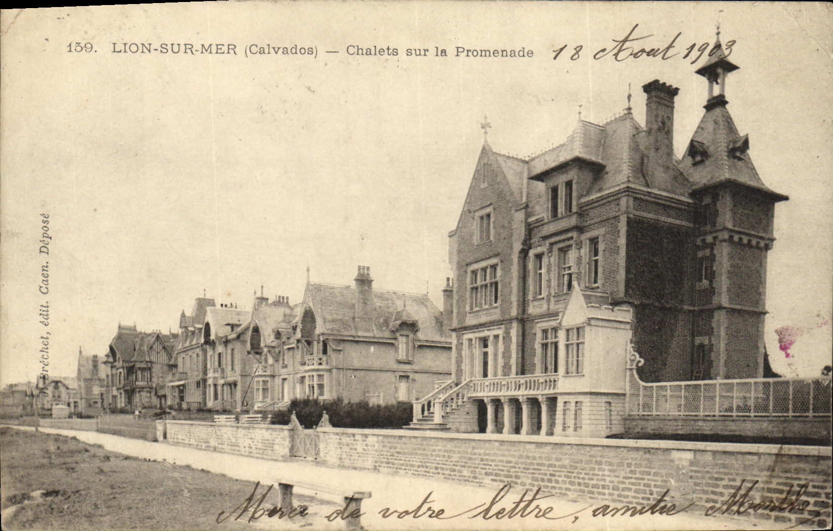 CPA Lion sur Mer Chalets sur la Promenade