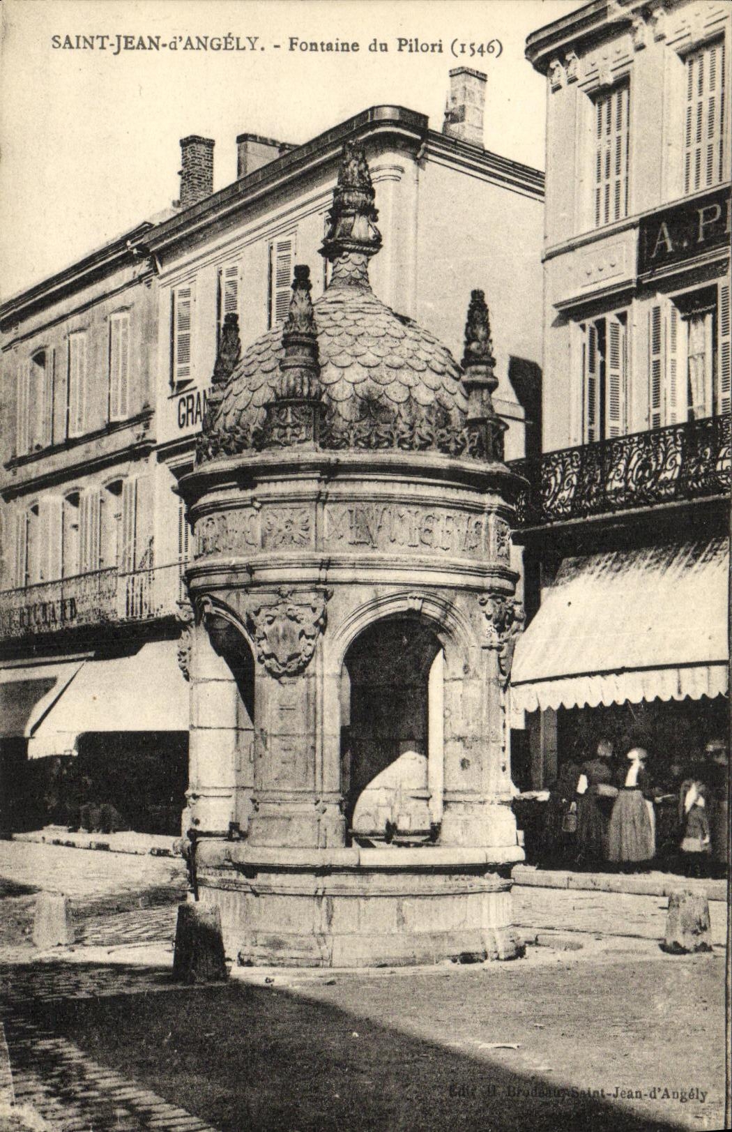 CPA Saint Jean d Angely Fontaine du Pilori