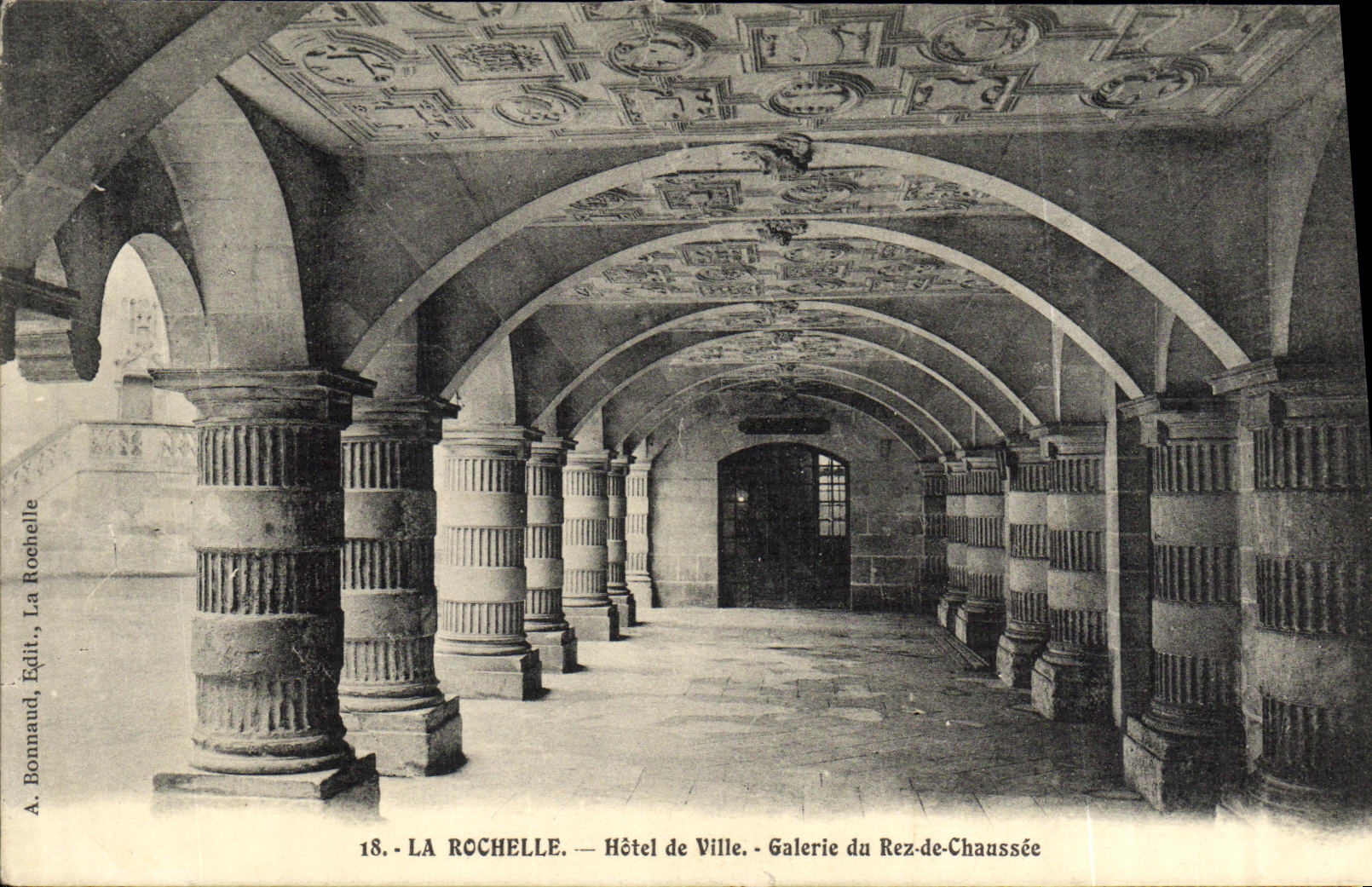 La Rochelle — Hôtel de Ville — Galerie du Rez-de-Chaussée