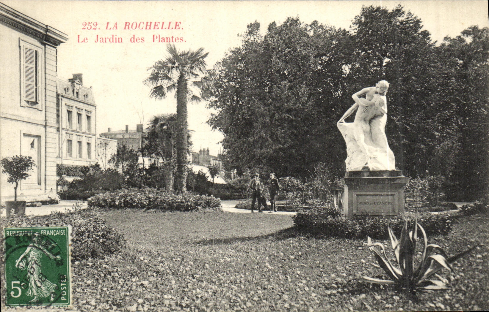 CPA La Rochelle Le Jardin des Plantes