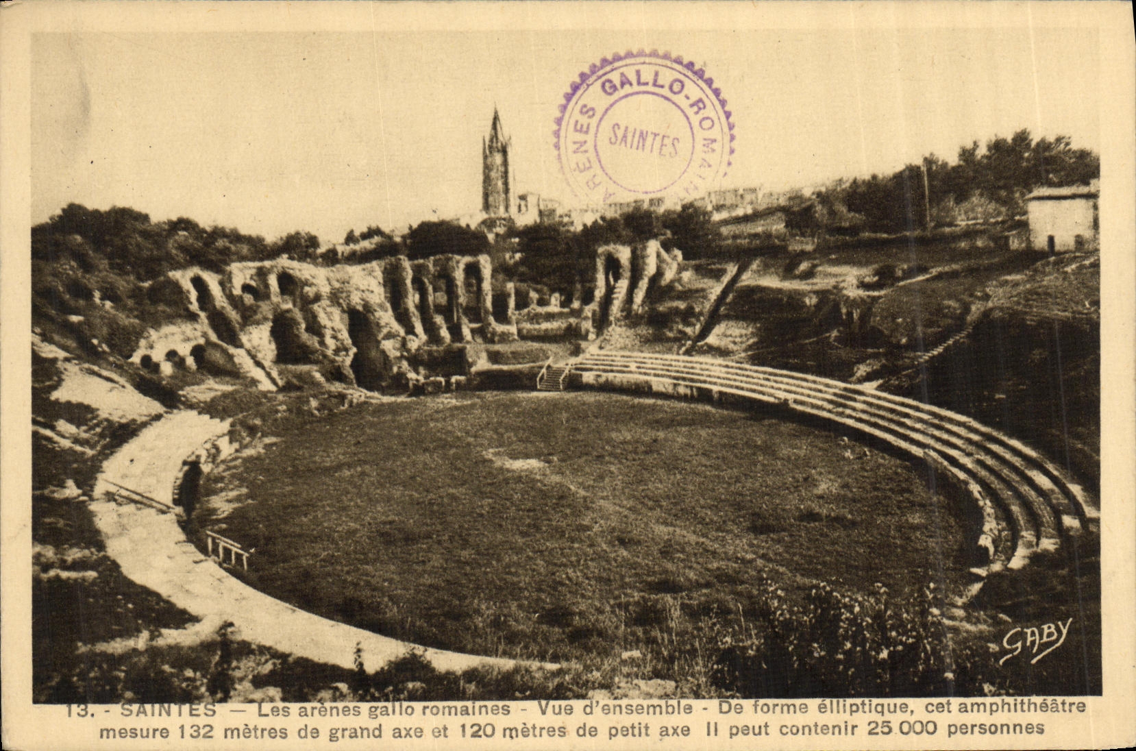 Saintes — Les arènes gallo-romaines — Vue d'ensemble — éditeur Gaby