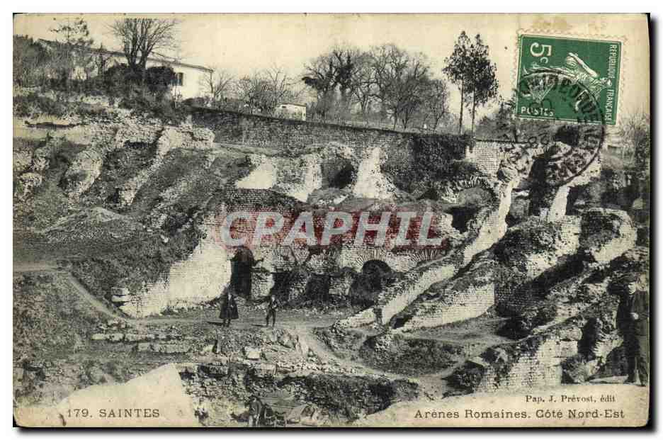 CPA Saintes Arenes Romaines Cote Nord Est