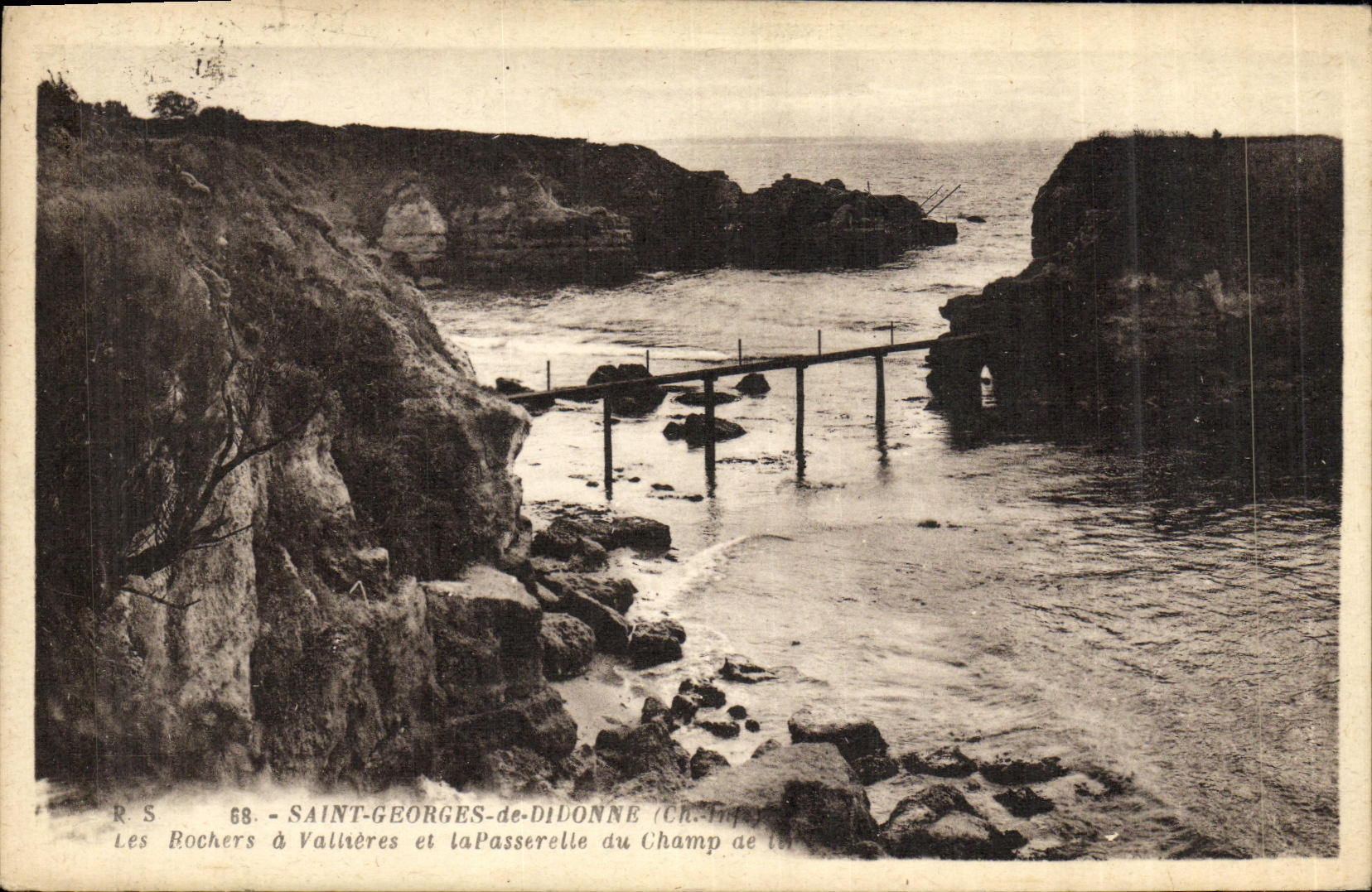 Les Rochers à Vallières et la Passerelle du Champ de l'Île — Saint-Georges-de-Diddonne (Cr. Tint)