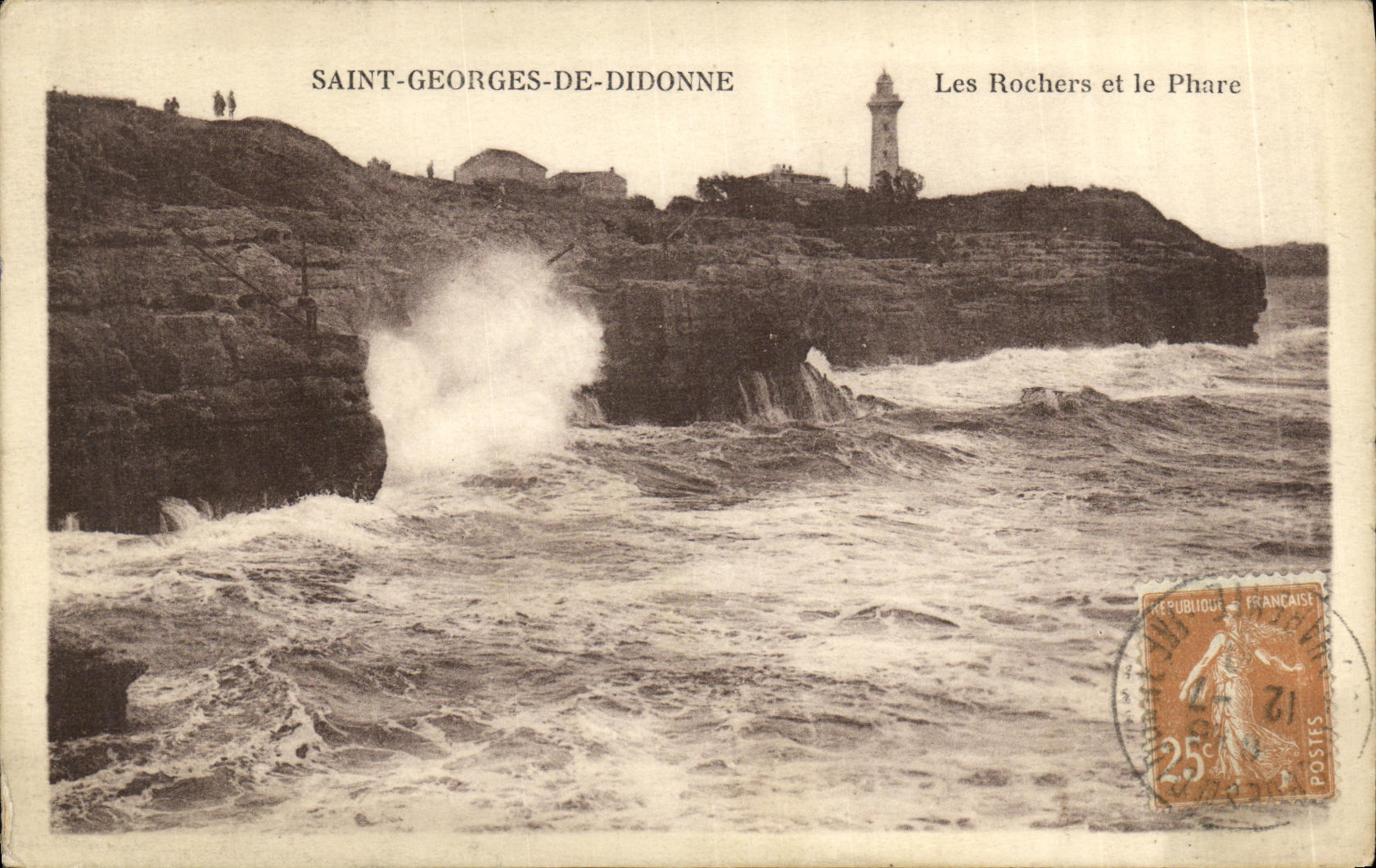 Saint-Georges-de-Didonne — Les Rochers et le Phare — Photo Mathieu