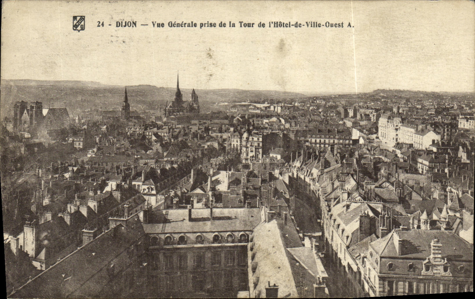 CPA Dijon Vue Generale prise de la Tour de l Hotel de Ville Quest