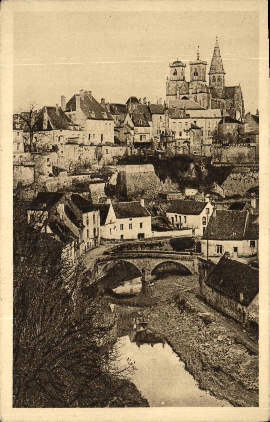 CPA Semur en Auxois L Armancon et le Pont Pinard