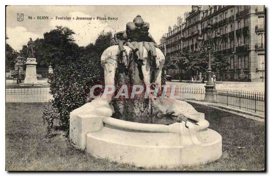 CPA Dijon Fontaine Jeunesse Place Darcy