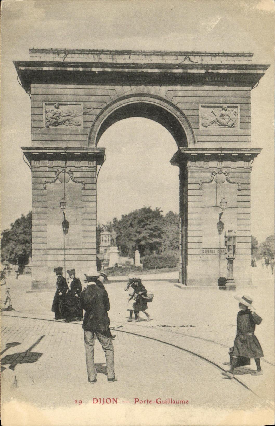 CPA Dijon Porte Guiliaume