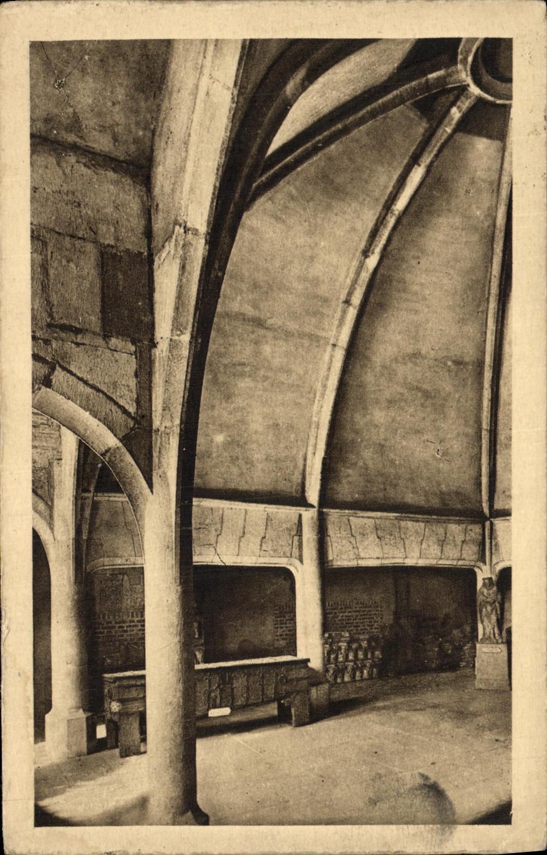 Cuisines du Palais des Ducs de Bourgogne — Dijon — L. V., édit.