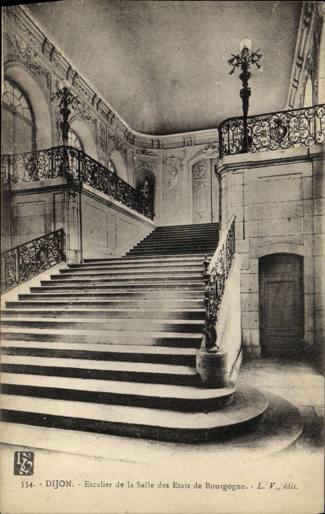 CPA Dijon Escalier de la Salle des Etats de Bourgogne L V edit