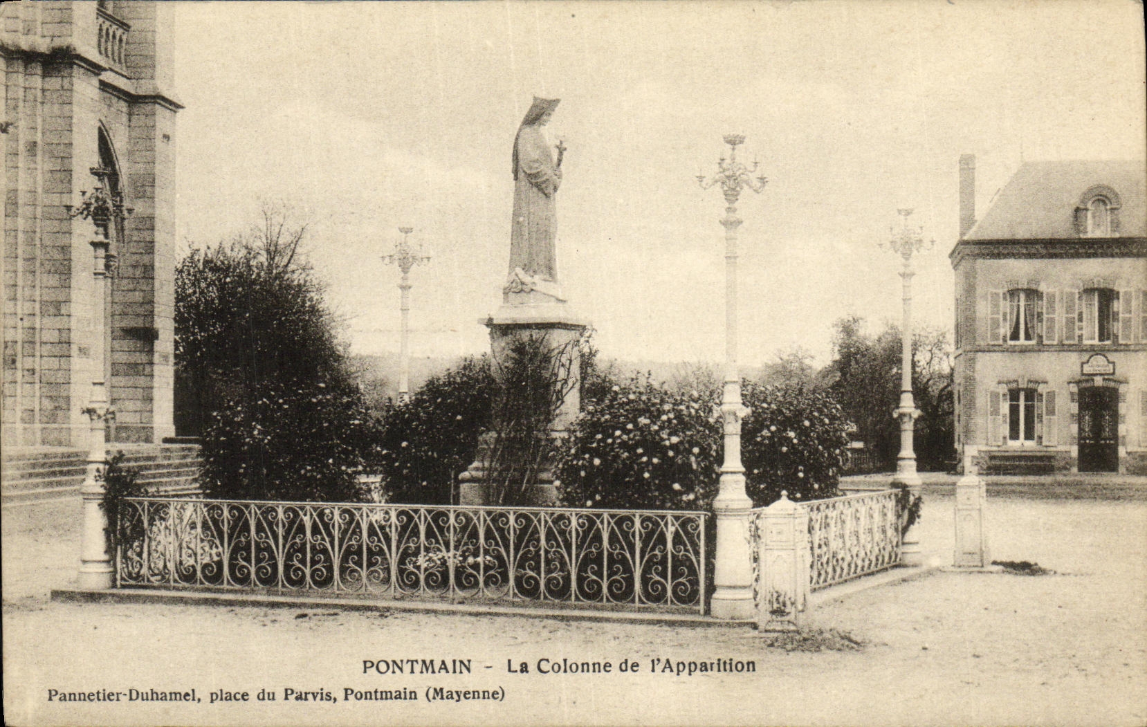 CPA Pontmain La Colonne de l Apparition