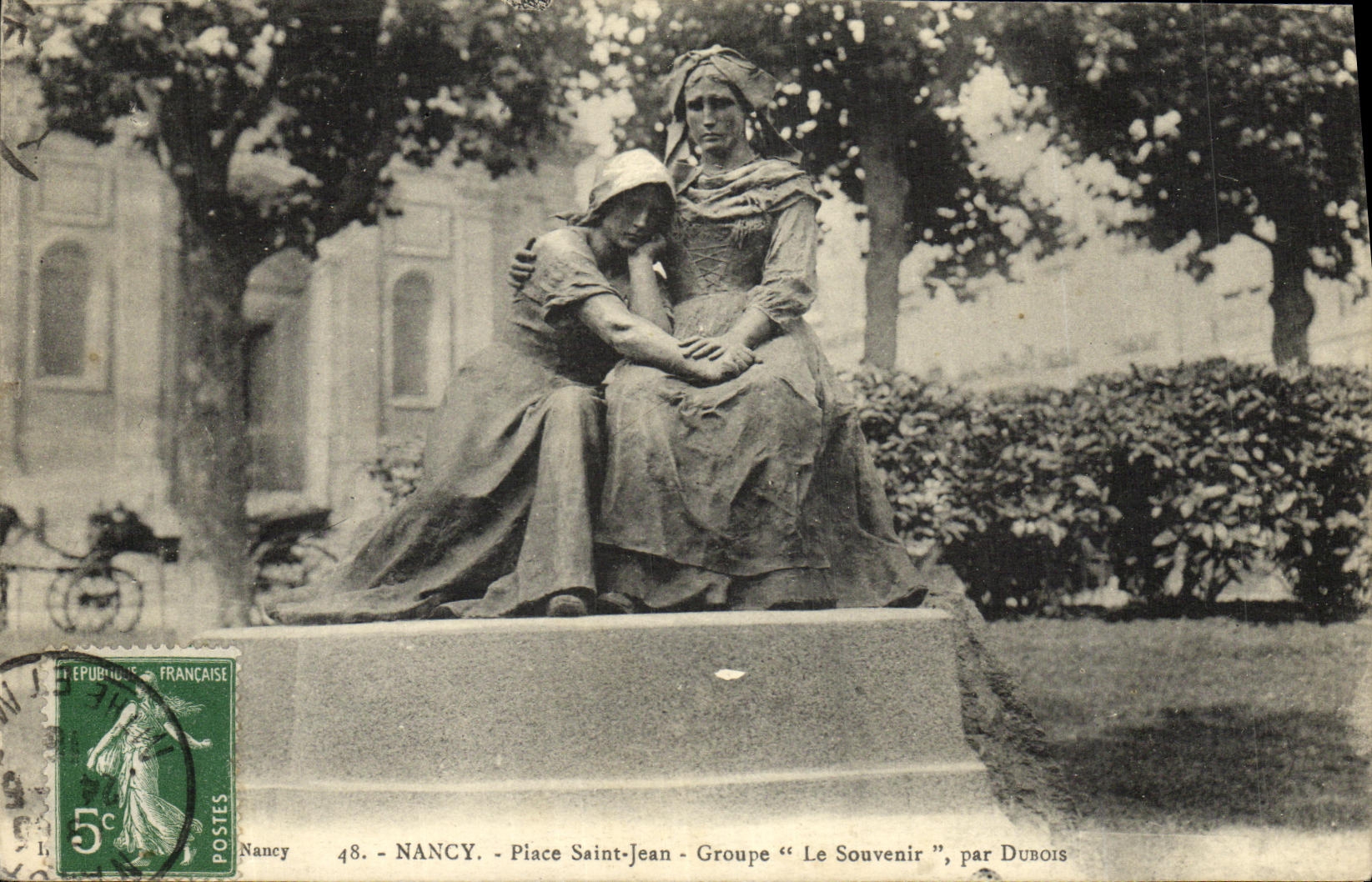 CPA Nancy Place Saint Jean Group Le Souvenir Par Dubois Alsace lorraine