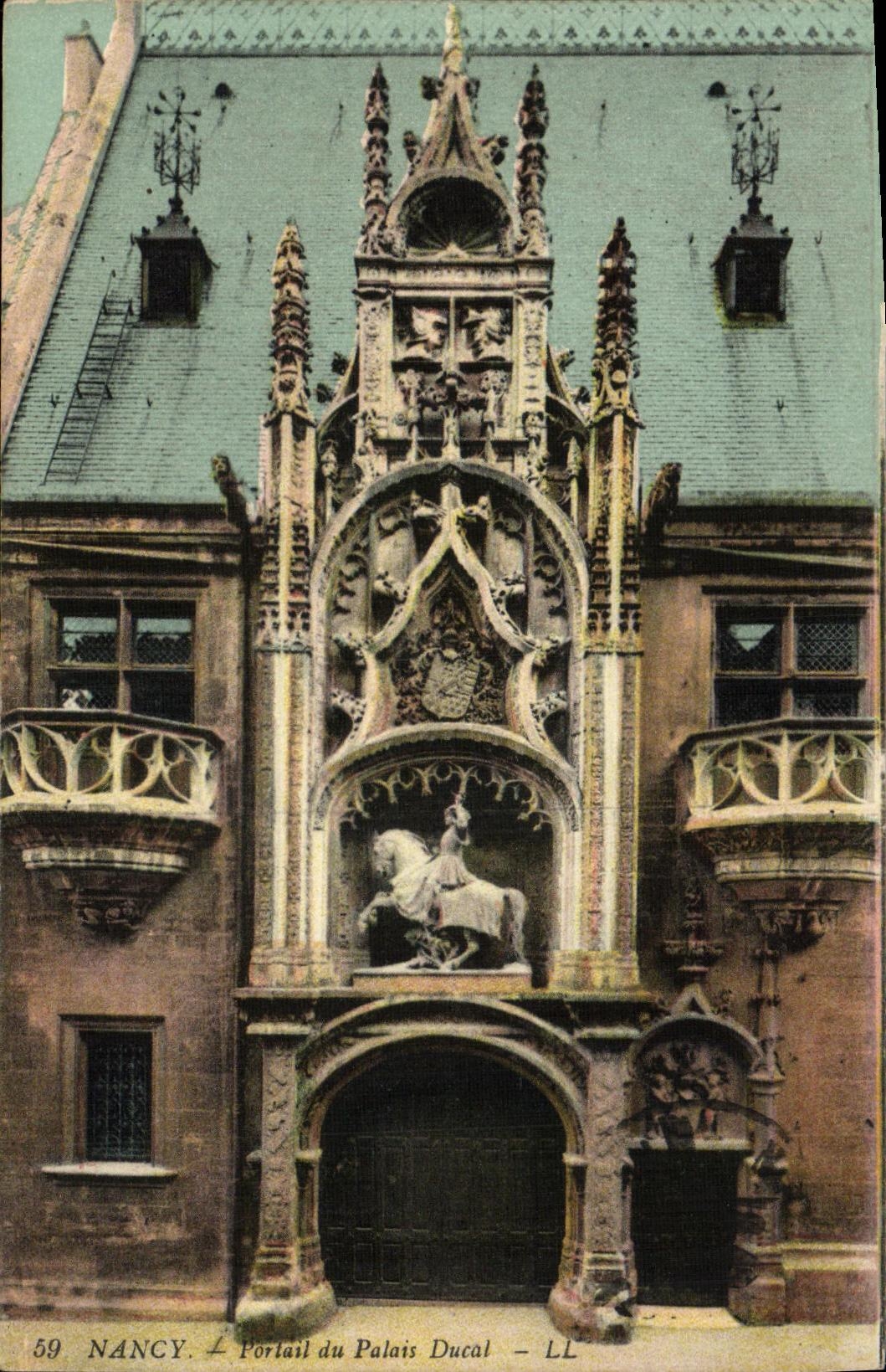 CPA Nancy Portail du Palais Ducal