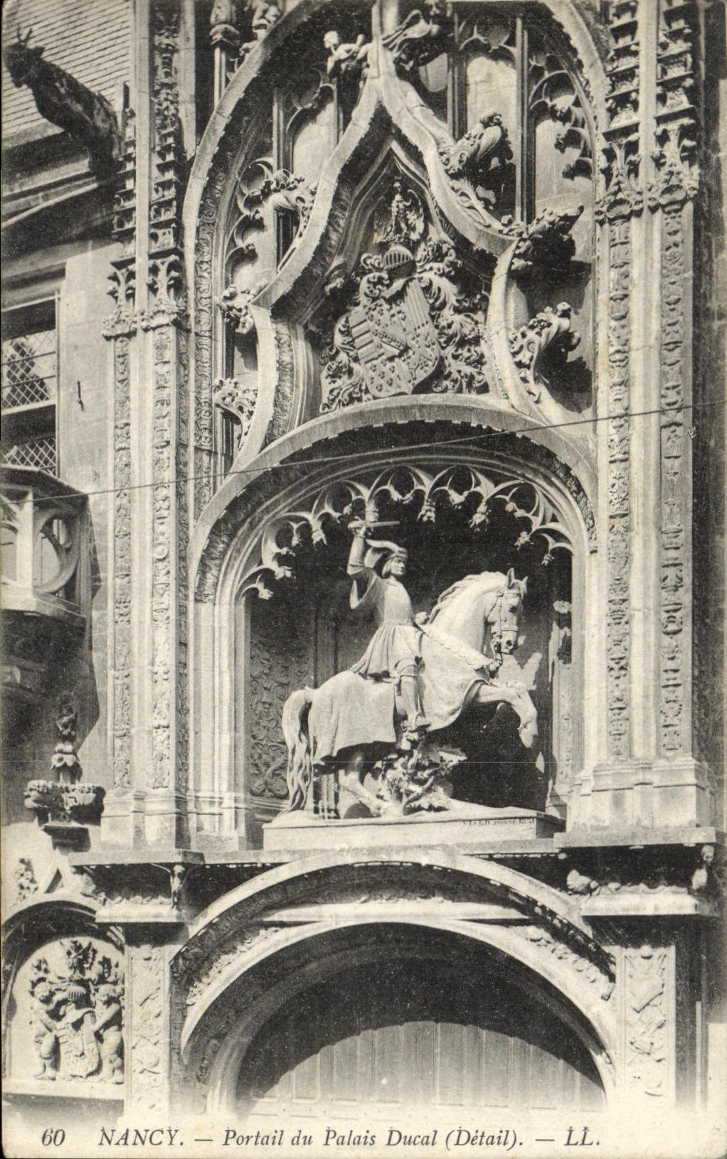 CPA Nancy Portail du Palais Ducal