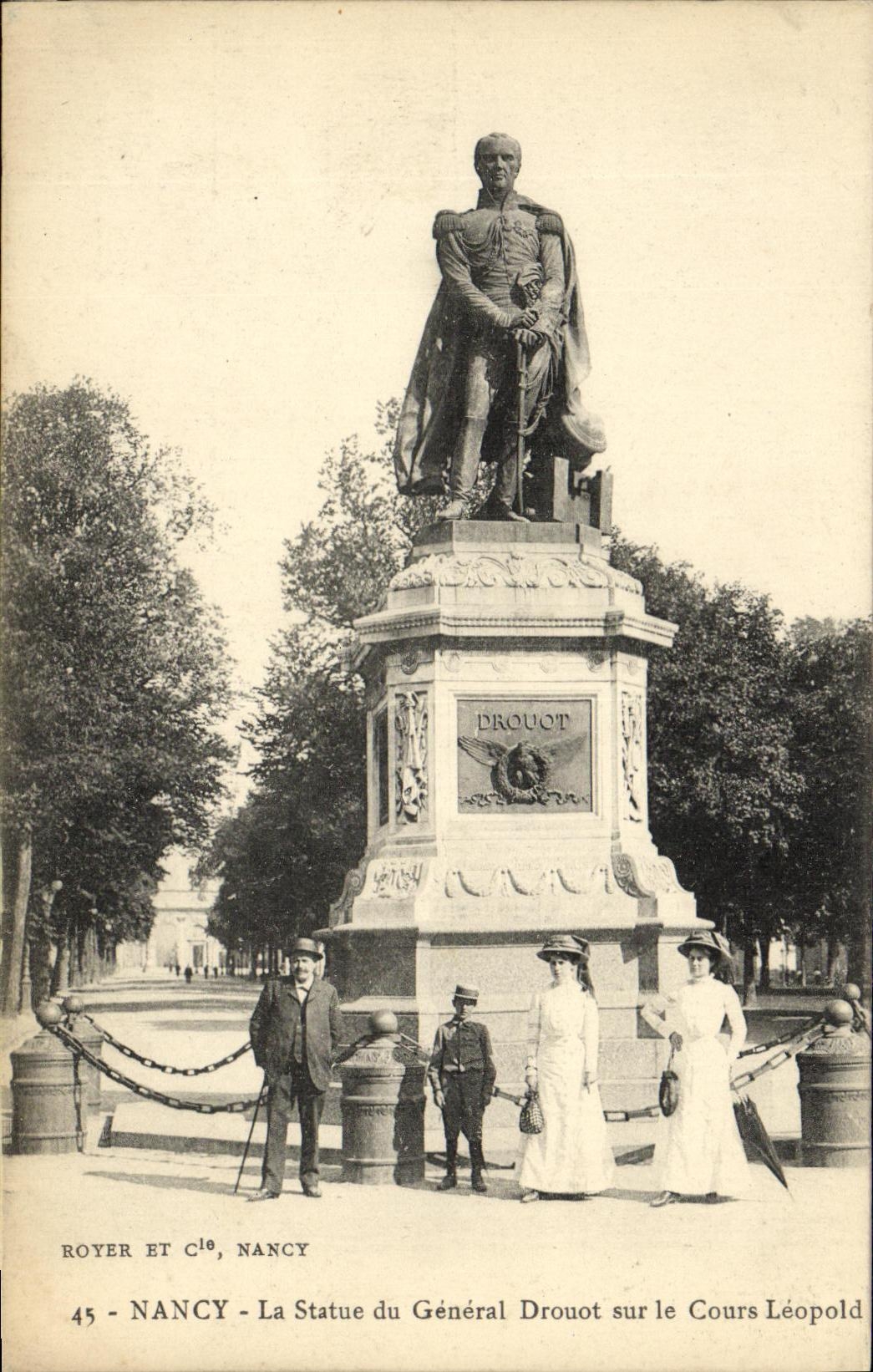 CPA Nancy La Statue du General Drouot sur le Cours Leopold