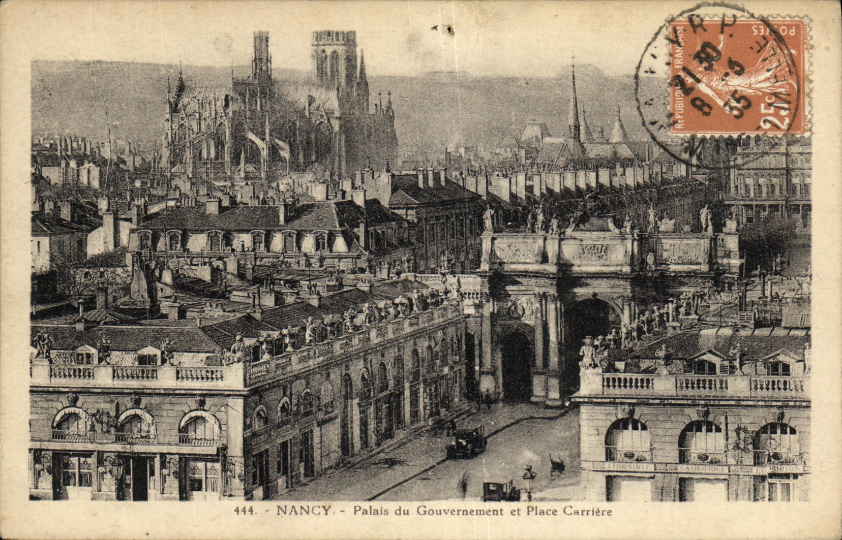 CPA Nancy Place du Gouvernement et Place Carriere