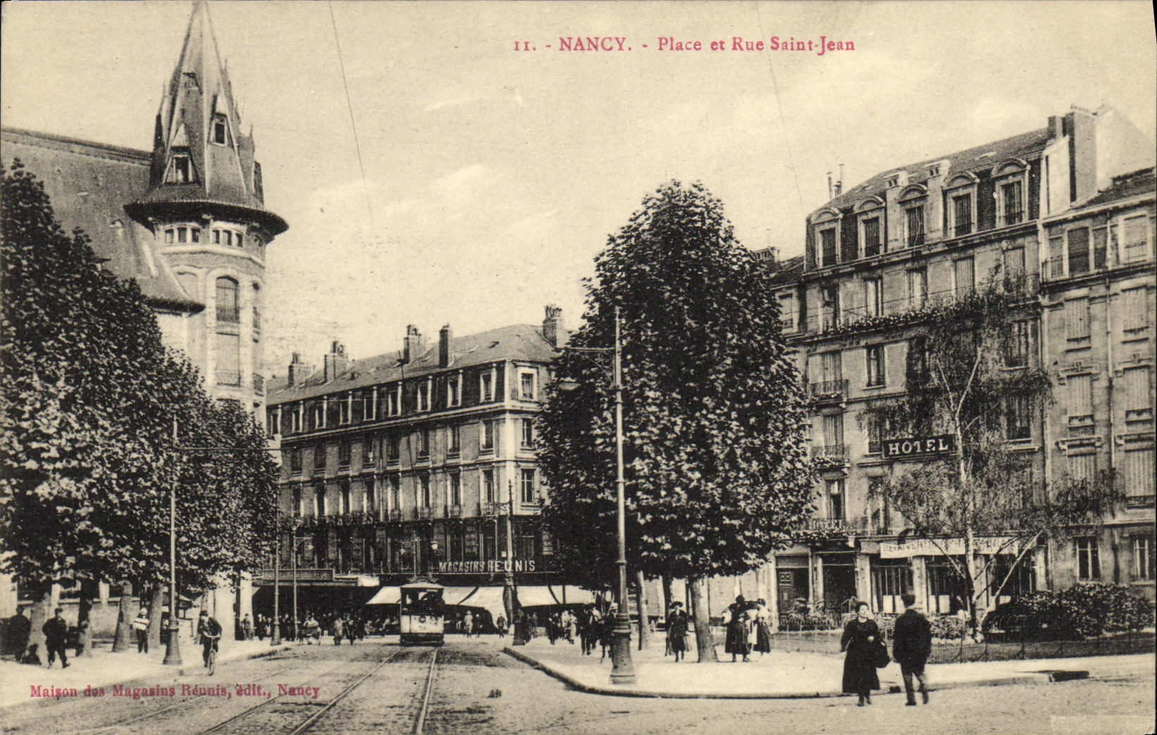 CPA Nancy Place et Rue Saint Jean