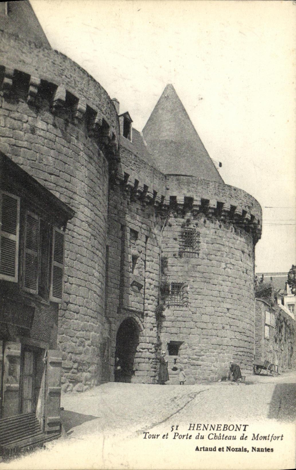 CPA Hennebont Tour et Porte du Chateau de Montfort