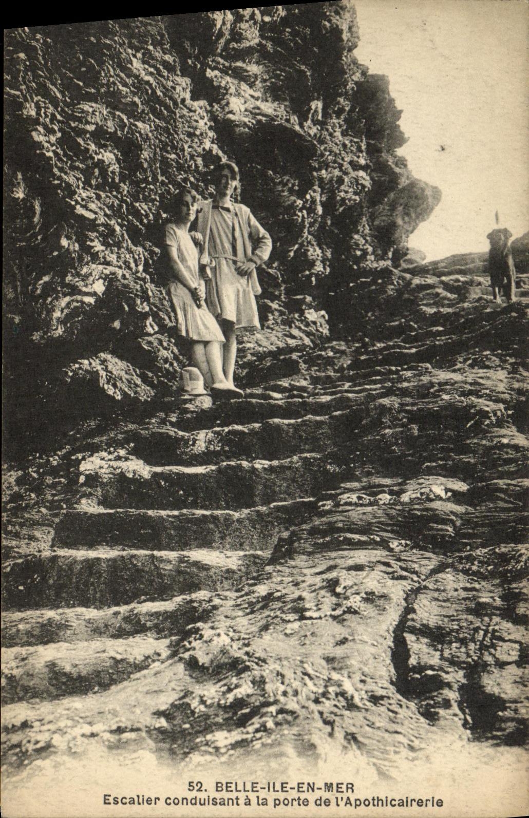 Escalier conduisant à la porte de l'Apothicaire — Belle-Île-en-Mer — Éditeur non identifié, n° 52