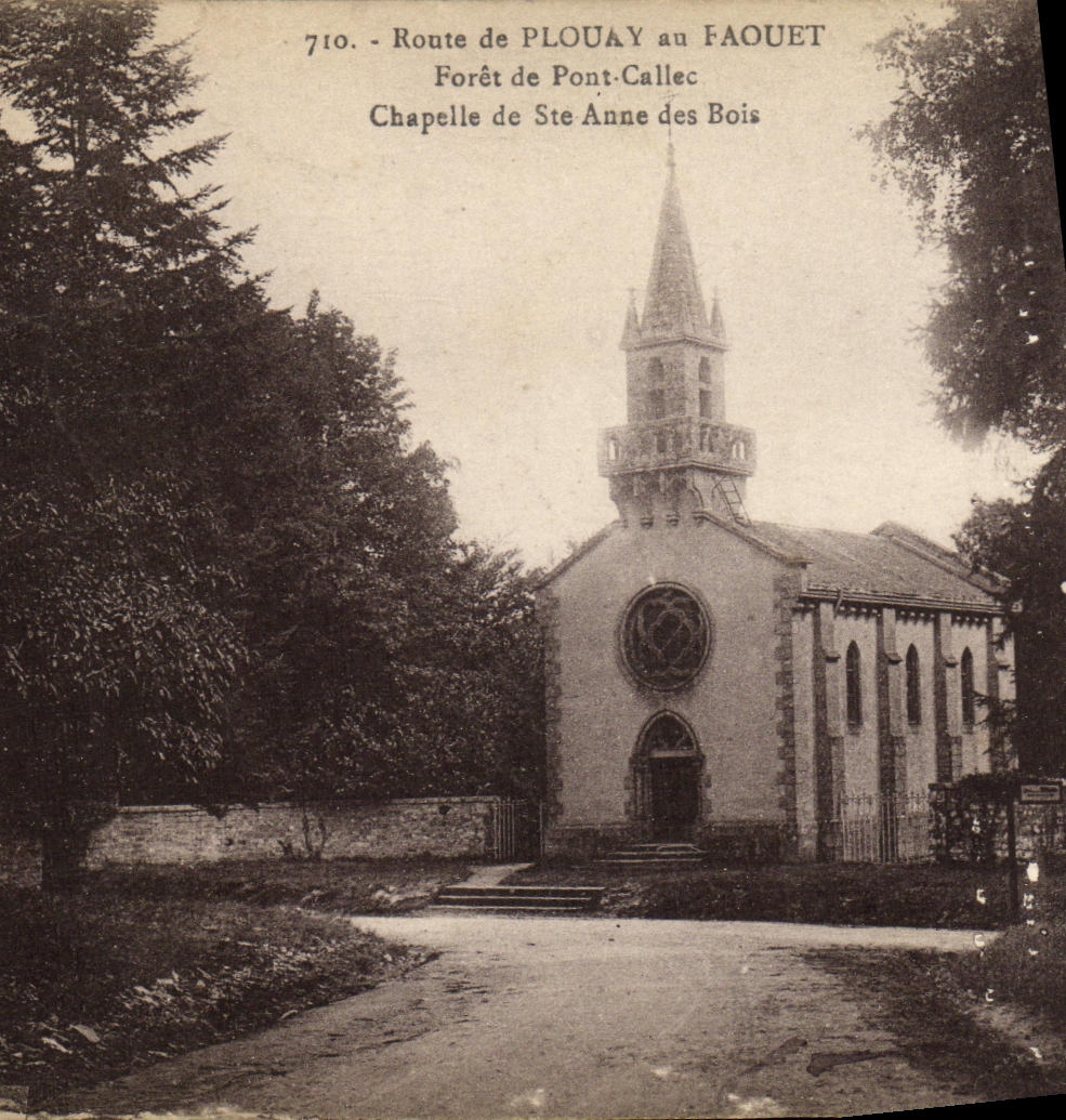 CPA Route de Plouay au Faouet Foret de Pont Callec Chapelle de Ste Anne des Bois