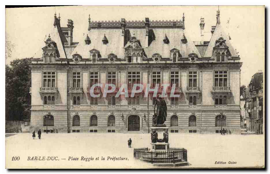 CPA Bar le Duc Place Reggio et la Prefecture