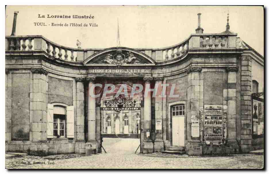 Toul - Entrée de l'Hôtel de Ville — La Lorraine Illustrée, éditeur M. Bernard, Toul