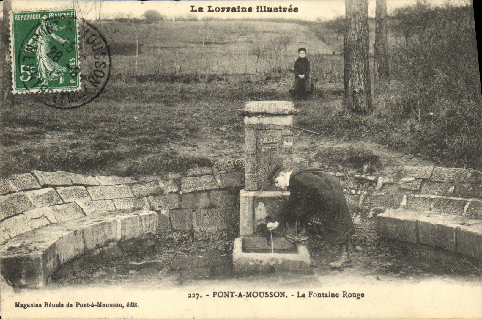 Pont-à-Mousson — La Fontaine Rouge — Magasins Réunis de Pont-à-Mousson, édit. n°227