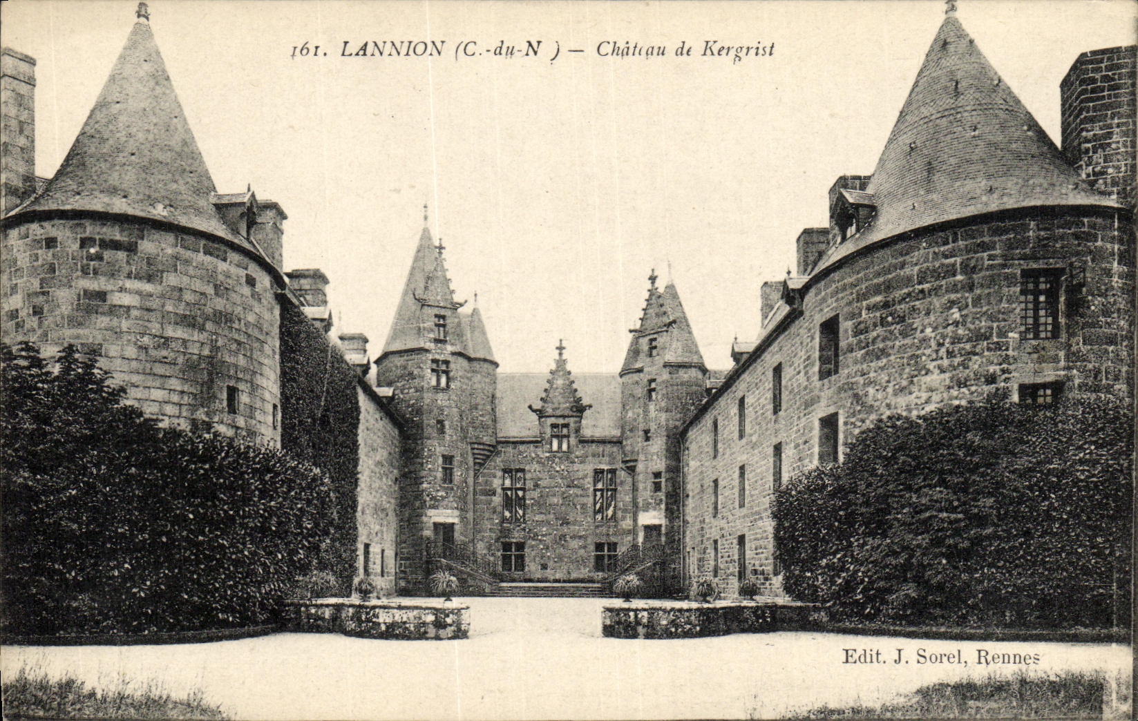 CPA Lannion Chateau de Kergrist