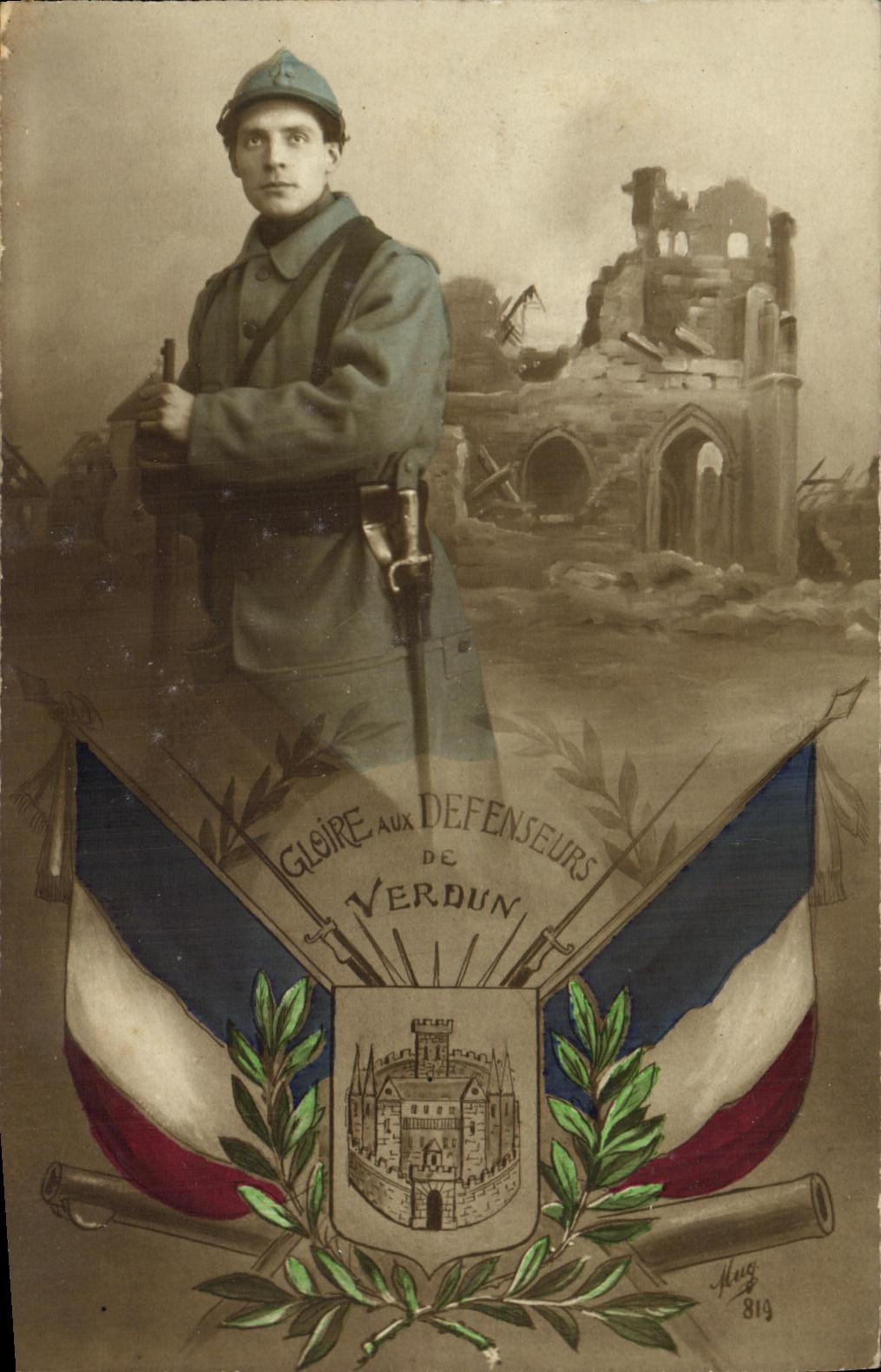 CPA Gloire Aux Defenseurs de Verdun Militaria