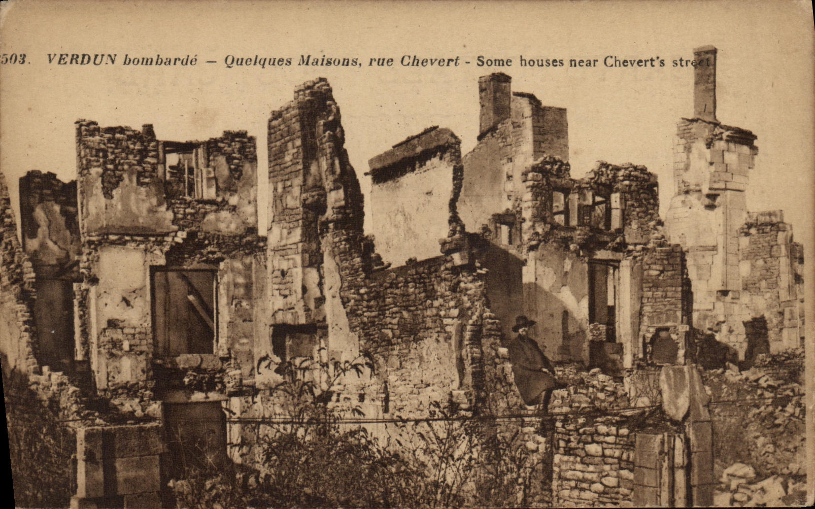 CPA Verdun bombarde Quelques maisons rue Chevert Militaria