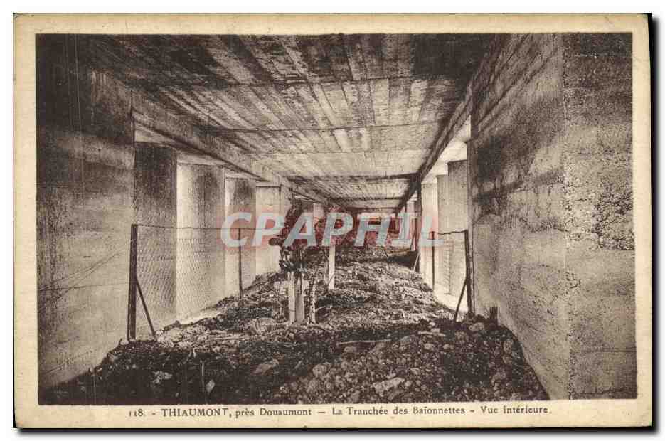 Thiaumont, près Douaumont — La Tranchée des Baionnettes — Vue intérieure