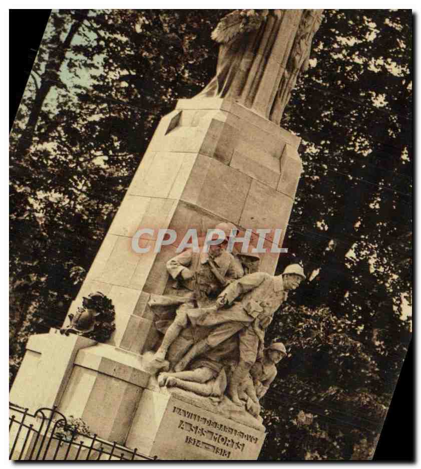 CPA Bar Le Duc Le monument aux Morts Militaria