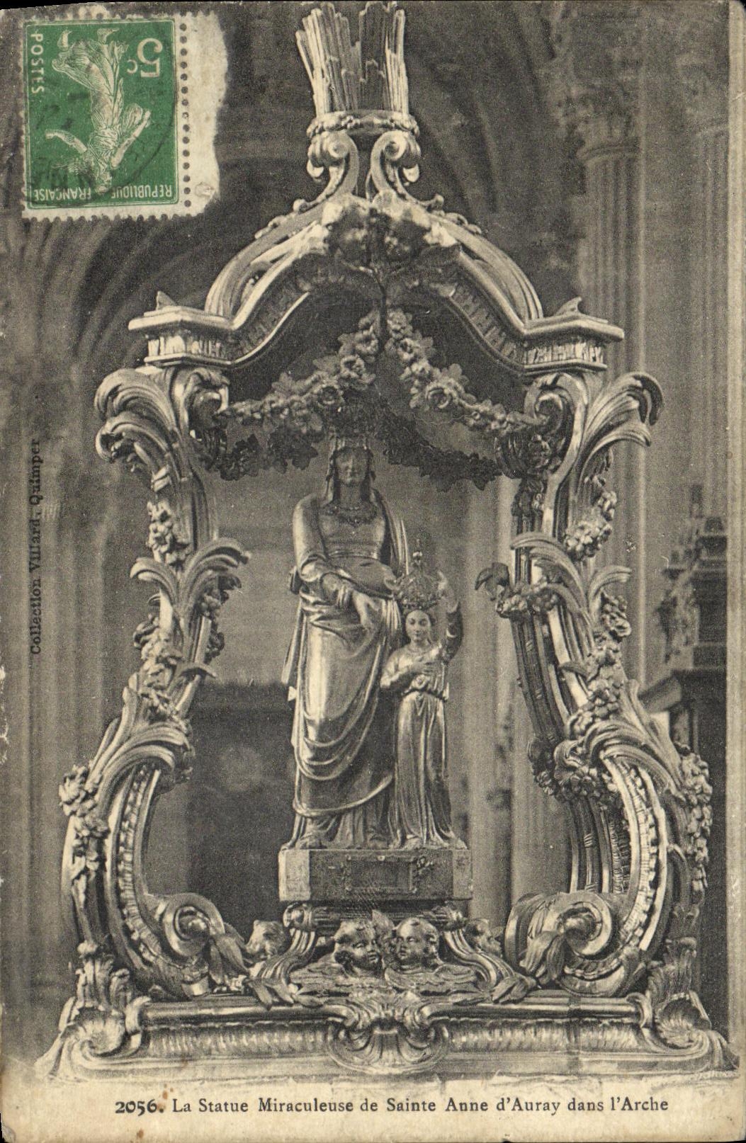 CPA Sainte Anne D Auray La Statue Miraculeuse de Saint Anne d Auray dans l Arche