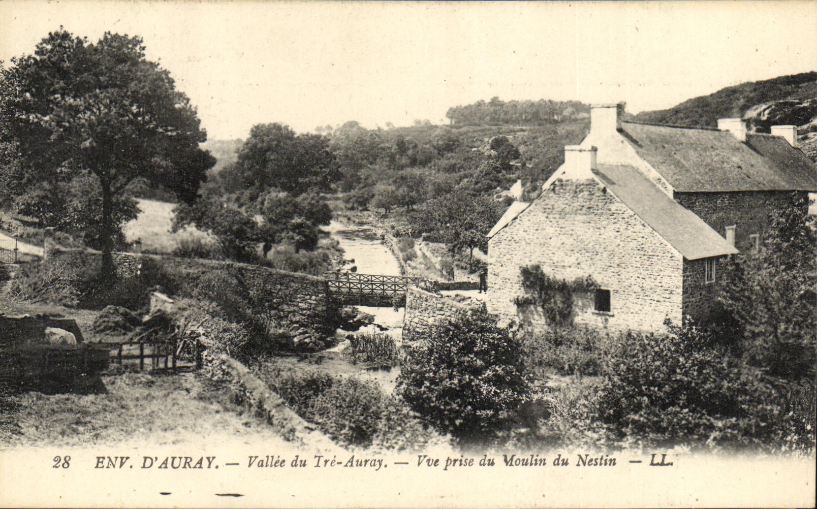 CPA Environs D Auray Vallee du Tre Auray Vue Prise du Moulin de Nestin