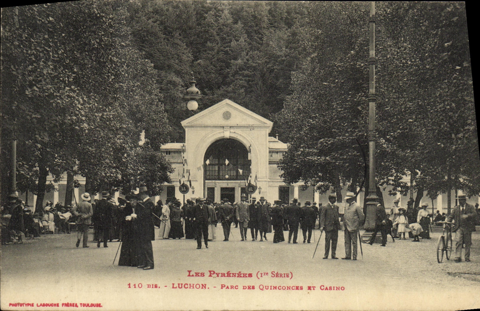 CPA Luchon Parc des Quinconces et Casino