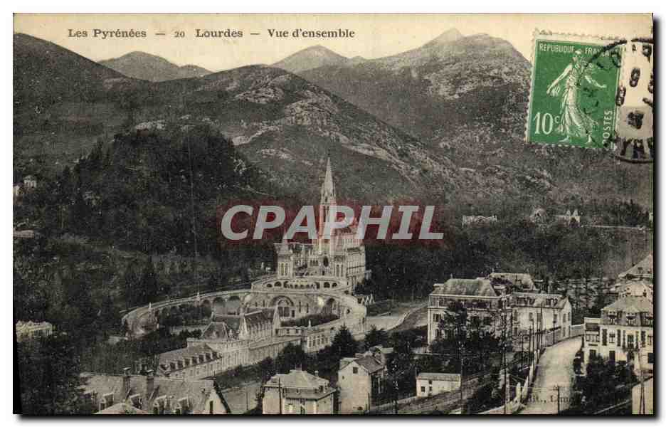 CPA Lourdes Vue d Ensemble