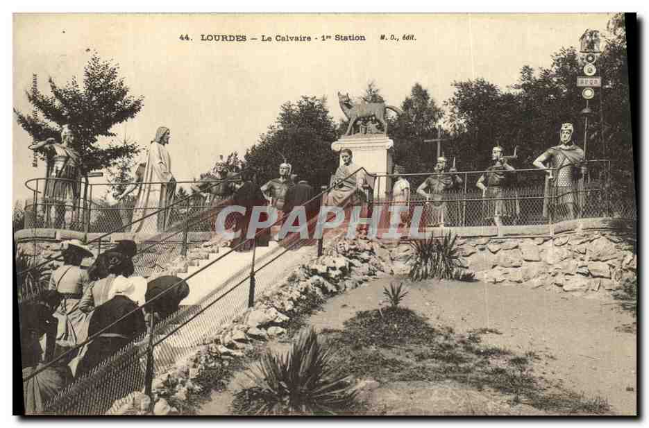 CPA Lourdes Le Calvaire 1ere Station