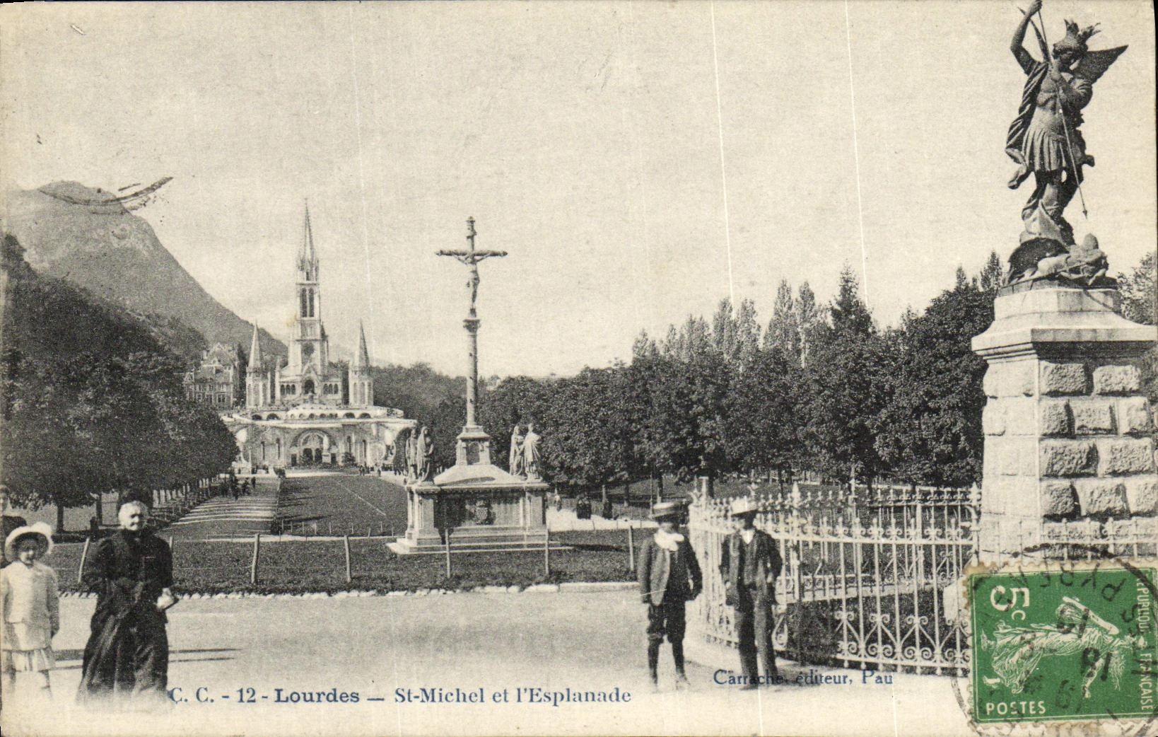 Lourdes — St-Michel et l'Esplanade — Carrache éditeur, Pau