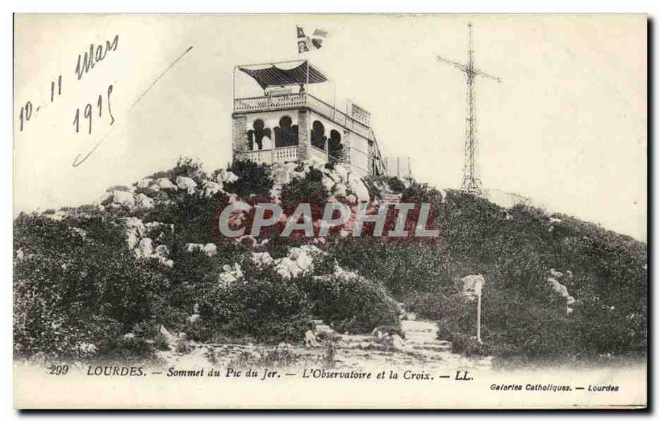 CPA Lourdes Sommet du Pic du Jer L Observatoire et la Croix