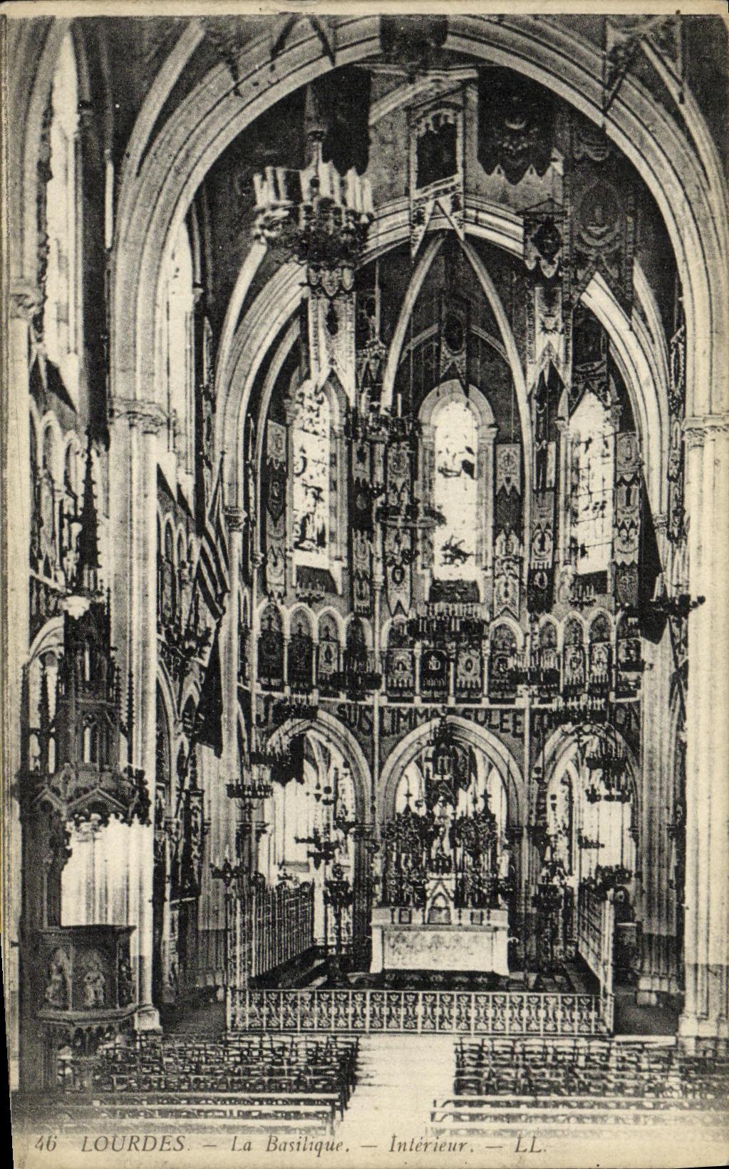 CPA Lourdes La Basilique Interieur