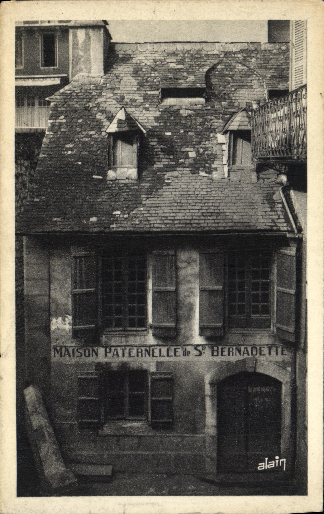 CPA Lourdes La Maison paternelle de Bernadette