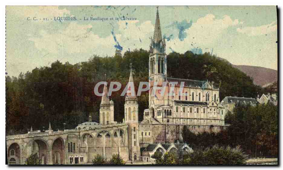 CPA Lourdes La Basilique et le Caivaire