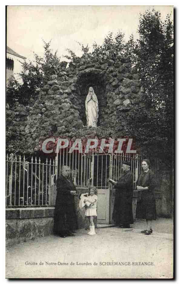 Grotte de Notre-Dame de Lourdes de SCHRÉMANGE-ERZANGE — éditeur CPAPHIL, n° de série non visible
