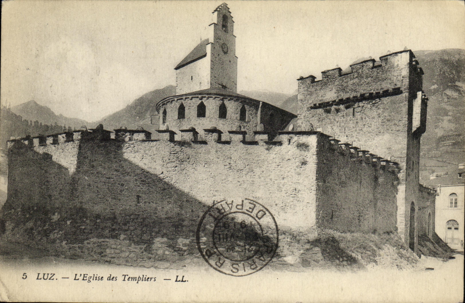 Luz — L'Église des Templiers — LL.